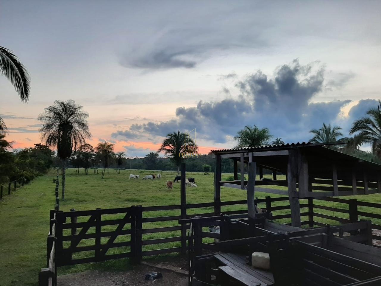 Vende-se Chácara Porteira fechada,  Santo Antônio do Leverger MT — foto 1