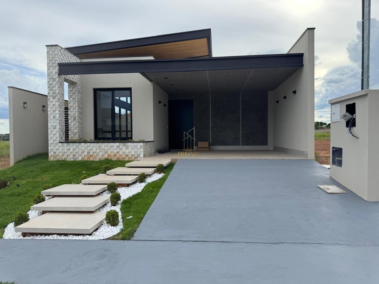 Casa Térrea 3 Suítes Condomínio Verana em Várzea Grande - MT