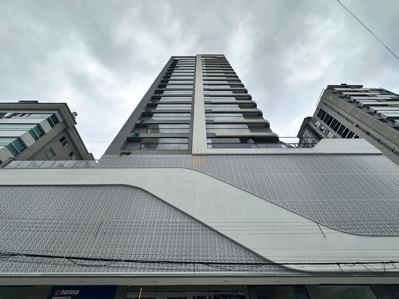 APARTAMENTO À VENDA NO EDIFÍCIO SOHO - MEIA PRAIA | ITAPEMA/SC — foto 3