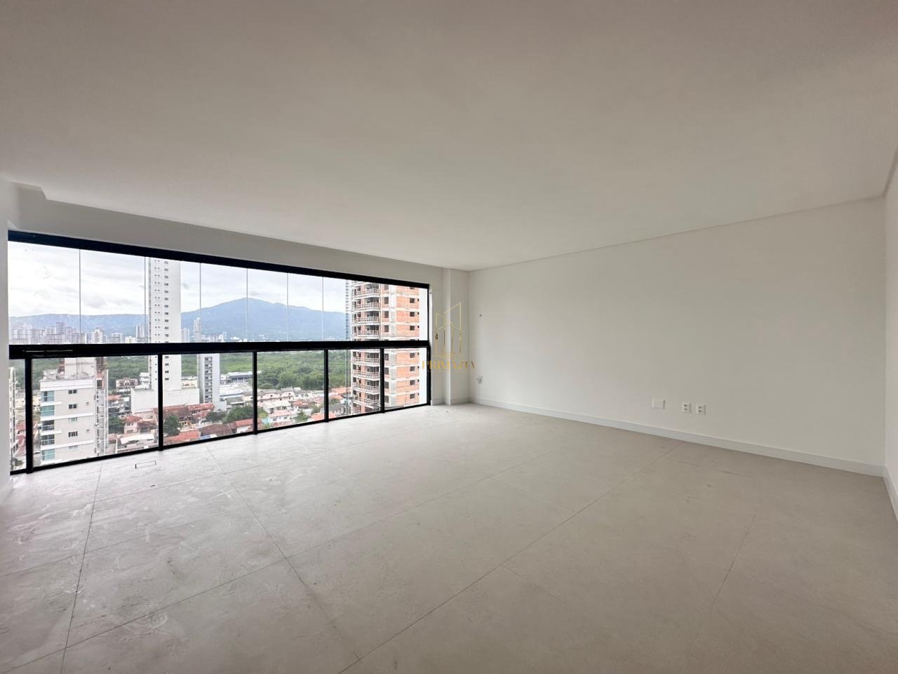 APARTAMENTO À VENDA NO EDIFÍCIO SOHO - MEIA PRAIA | ITAPEMA/SC — foto 7