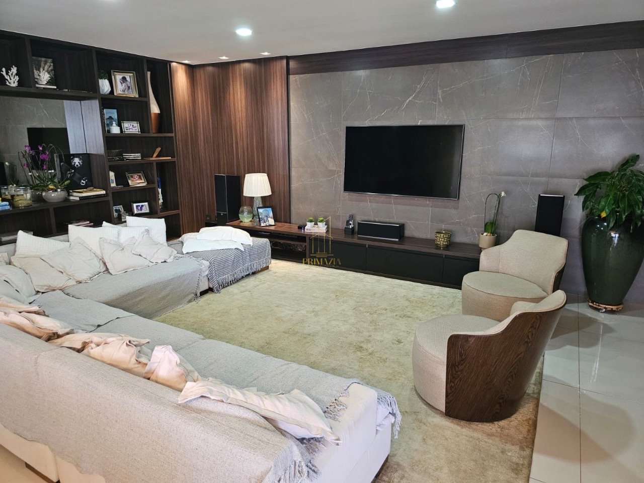 APARTAMENTO DE ALTO PADRÃO À VENDA NO EDIFÍCIO PREMIATTO
