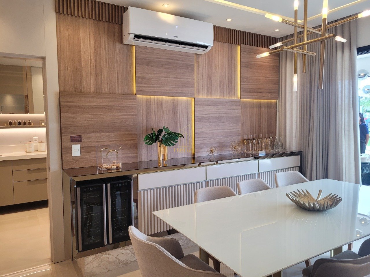 Apartamento á Venda no Edifício Harissa em Cuiabá com  03 Suites — foto 3