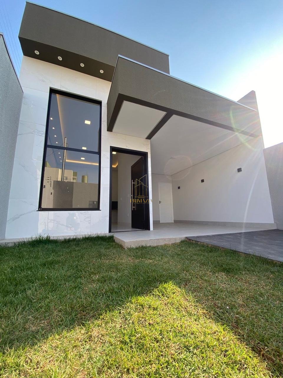 Casa Térrea 3/4 (1 Suíte) Centro Sul em Várzea Grande - MT