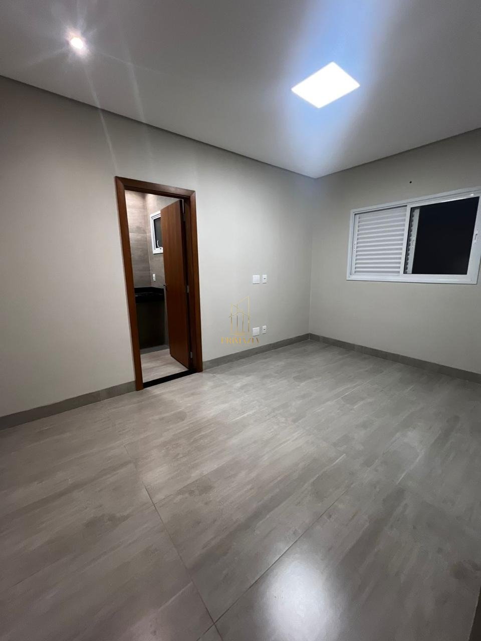 Casa Térrea 3/4 (1 Suíte) no bairro Coophema em Cuiabá - MT — foto 4