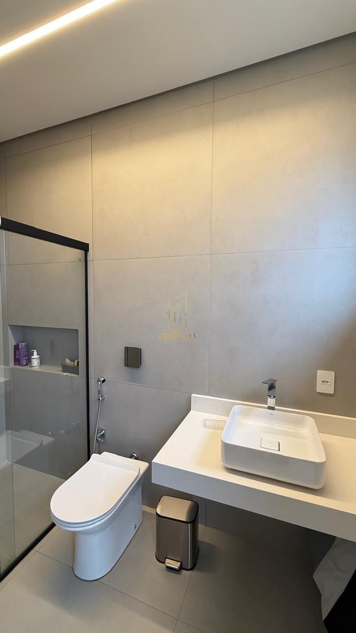 CASA A VENDA NO CONDOMINIO BRISAS