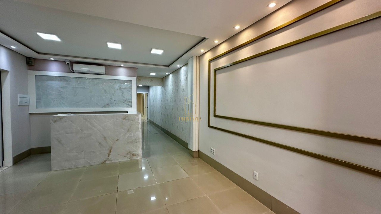 Casa comercial no Recanto dos Passaros