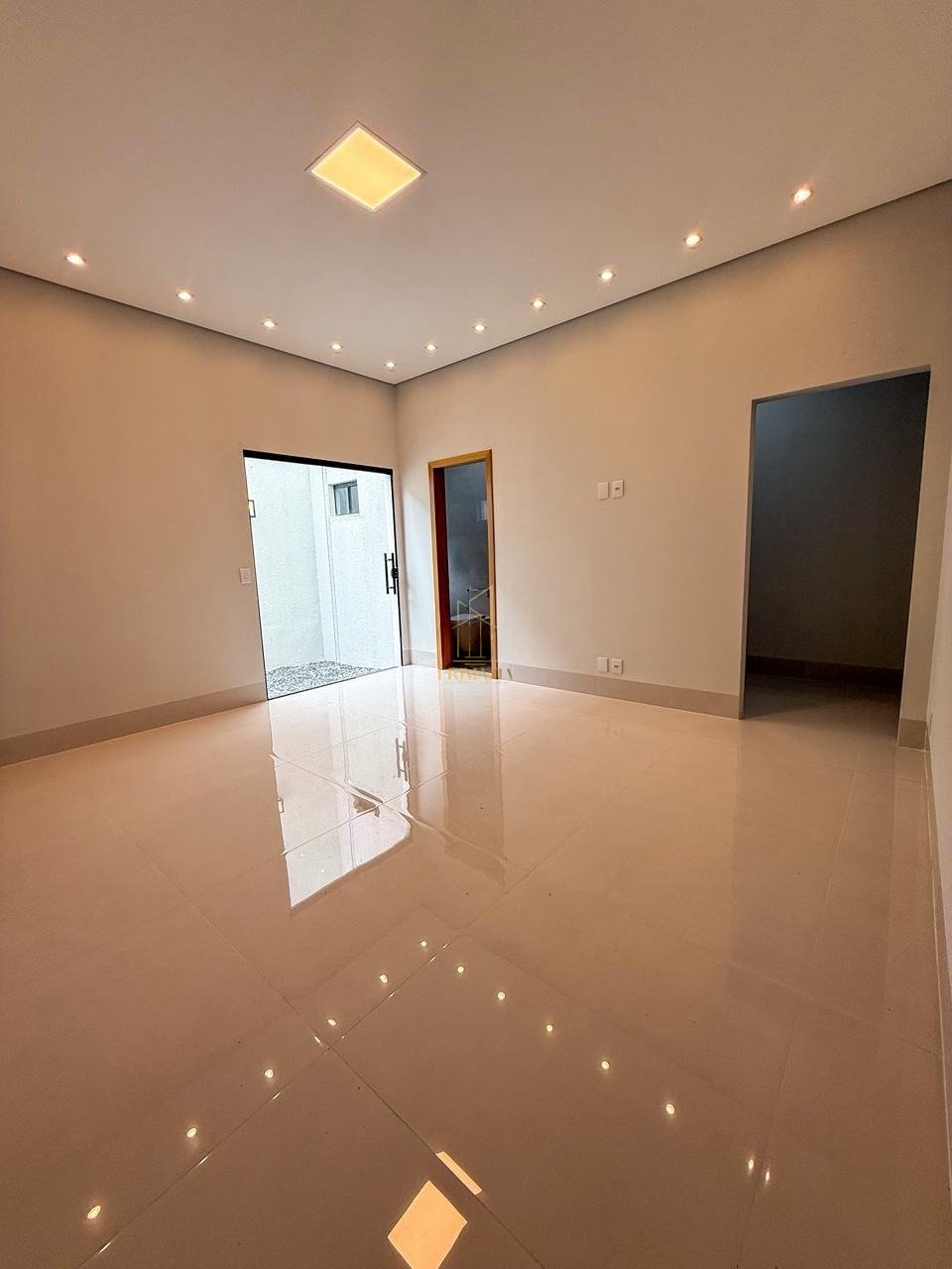 Exclusiva Casa de Luxo Bairro Jardim Universitário 3 quartos 1 suíte — foto 6