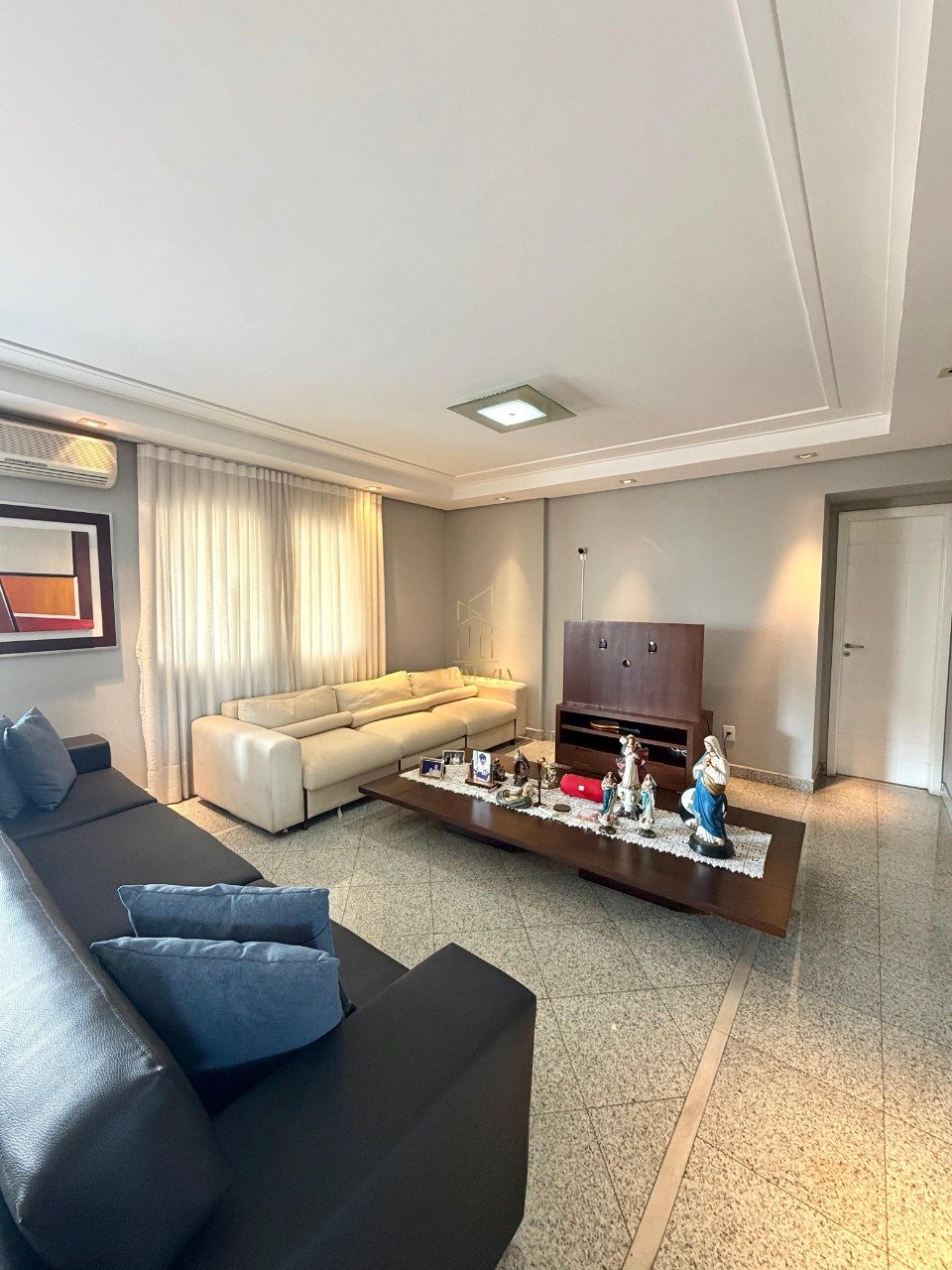 Apartamento à Venda no Maison Renoir em Cuiabá - 4 Quartos e 2 Suítes — foto 3