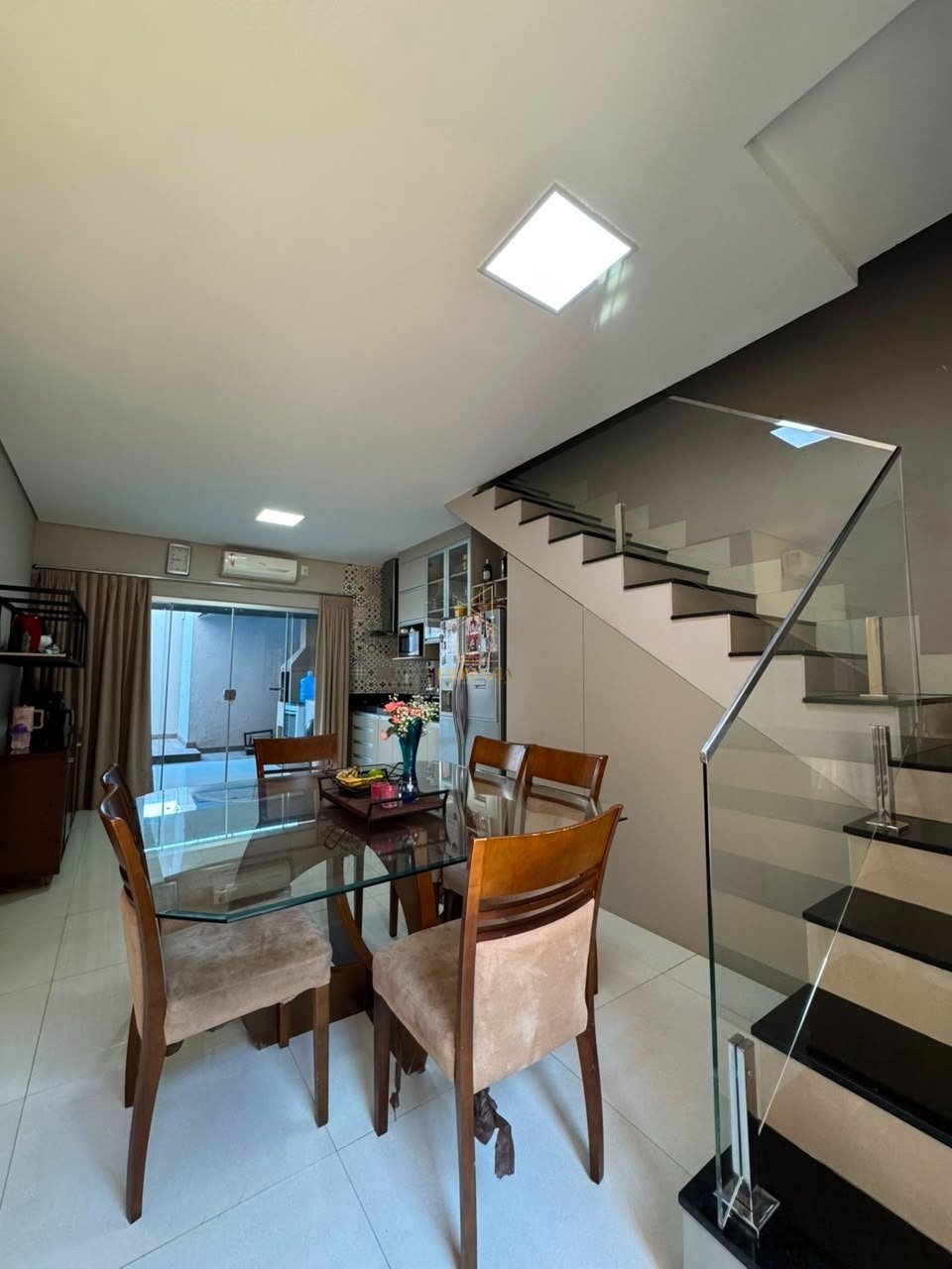 Casa Alto Padrão à venda no Jardim California-  Cuiabá — foto 1