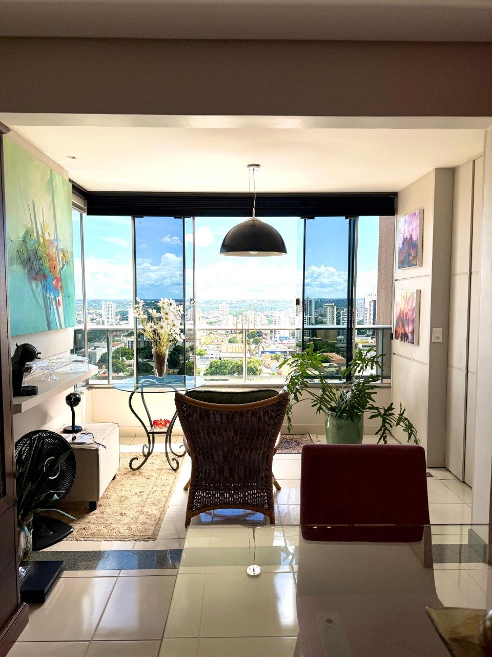 Apartamento impecável no Cuiabá Central Parque - Vista Panorâmica e Localização Privilegiada.