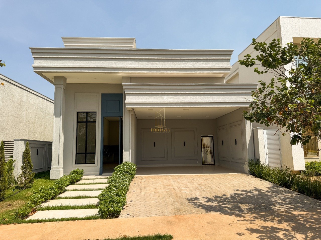 **Casa Neoclássica no Belvedere II Cuiabá — foto 1