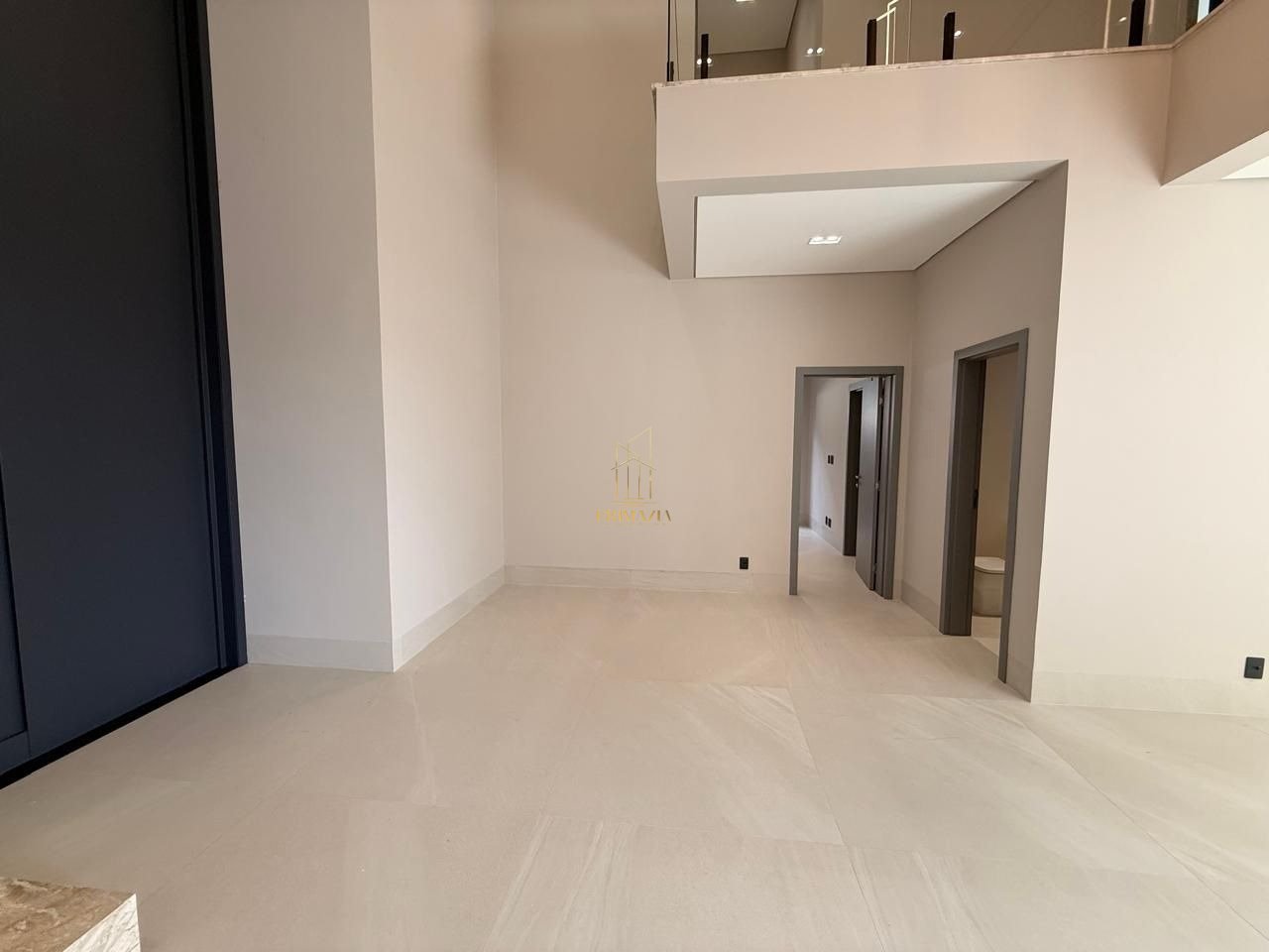 Casa de Alto Padrão à Venda no Condomínio Florais dos Lagos - Cuiabá | 5 Suítes, 462 m², Piscina Aquecida e Energia Solar — foto 5