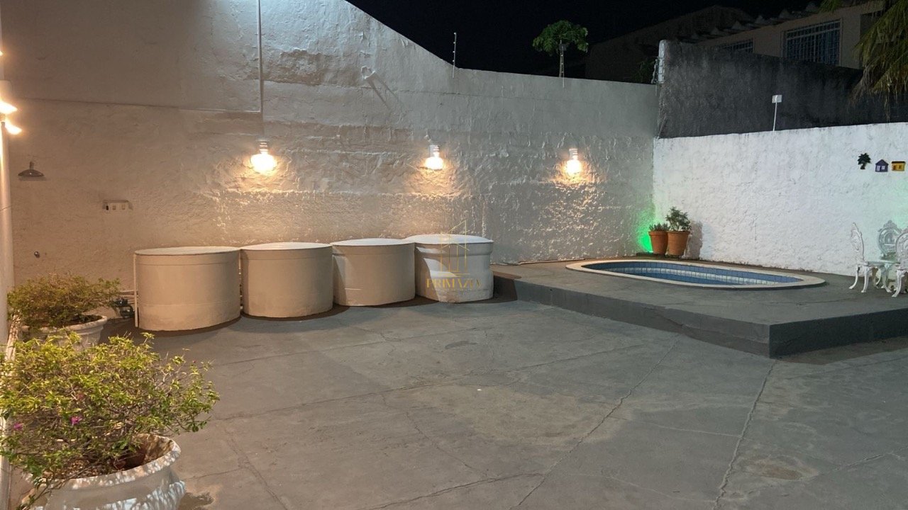 Sobrado com Piscina no Bairro Jardim Petrópolis — foto 5
